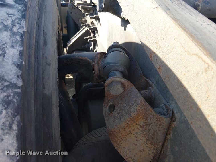 image for item YA2492 2014 Mack CXU613 semi truck