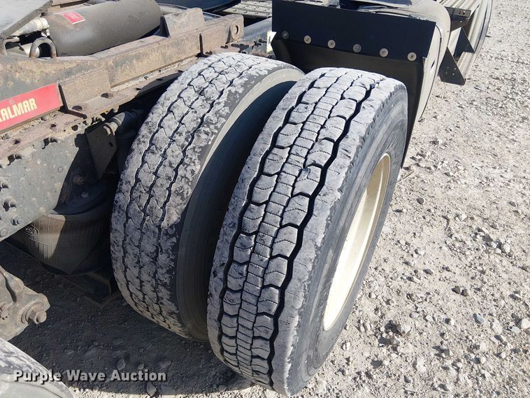 image for item YA2492 2014 Mack CXU613 semi truck