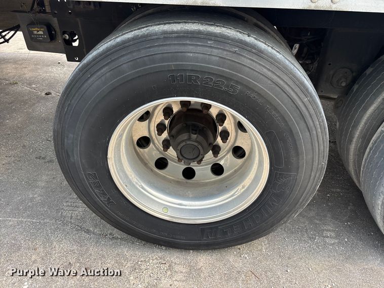 image for item YA2495 2016 Stoughton ZGPVW-535T-S-C-AR dry van trailer