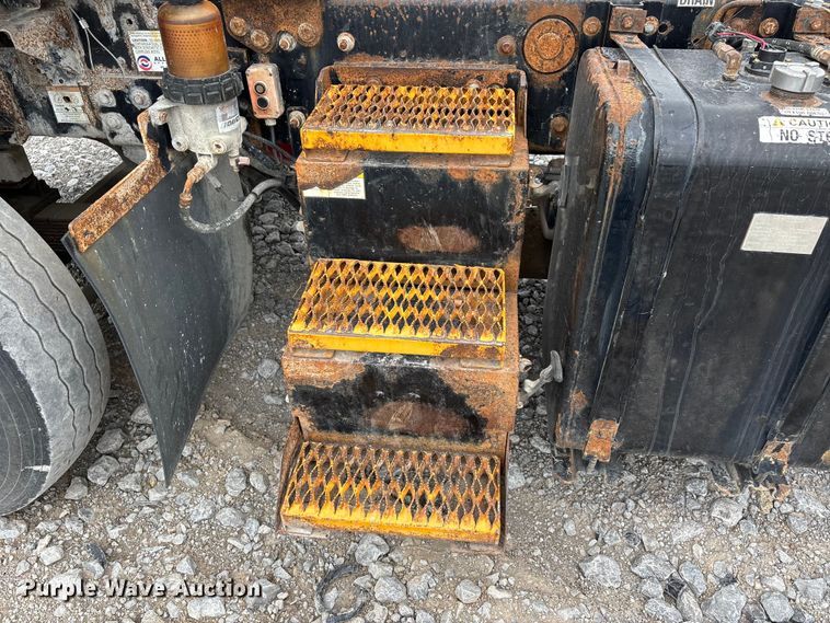 image for item YA2524 2016 Capacity yard truck