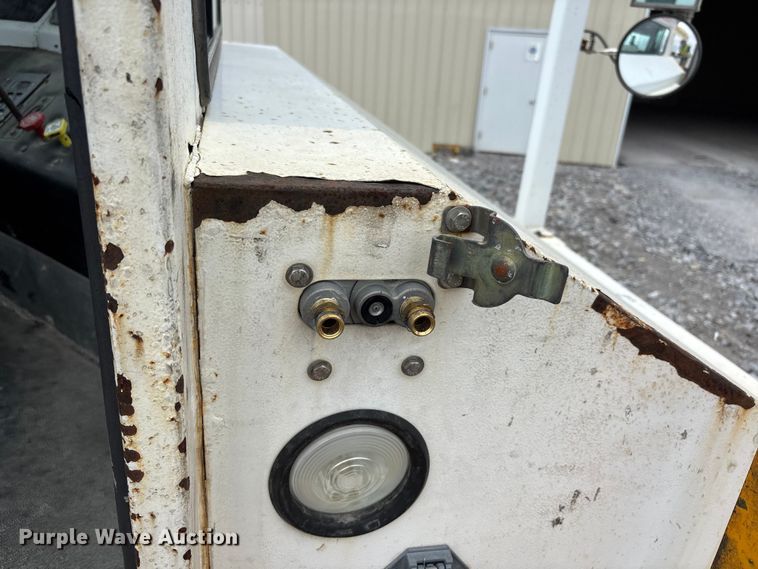 image for item YA2524 2016 Capacity yard truck