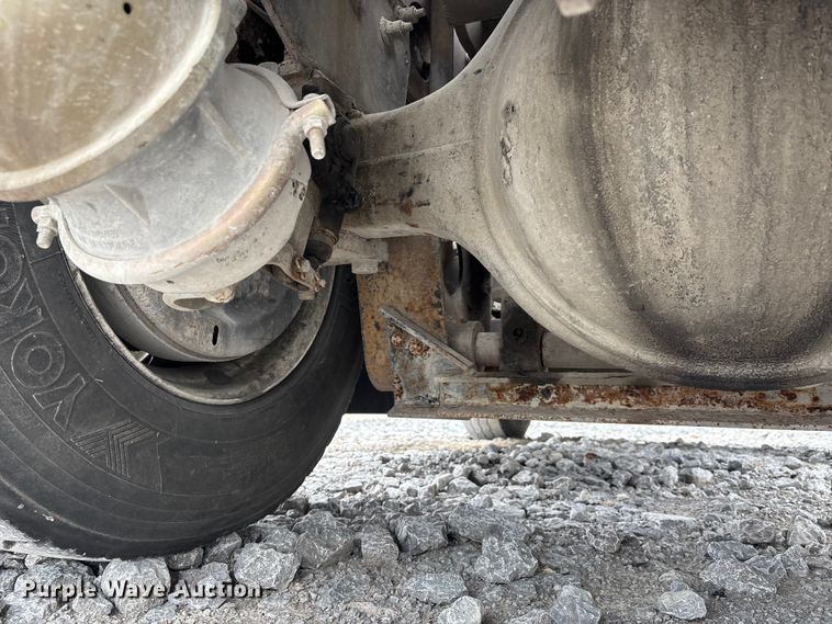 image for item YA2524 2016 Capacity yard truck