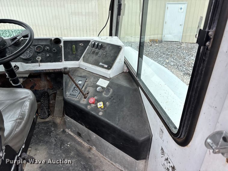 image for item YA2524 2016 Capacity yard truck