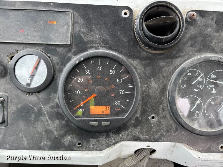 image for item YA2524 2016 Capacity yard truck