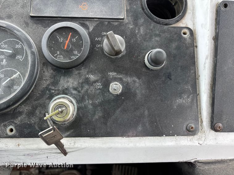 image for item YA2524 2016 Capacity yard truck