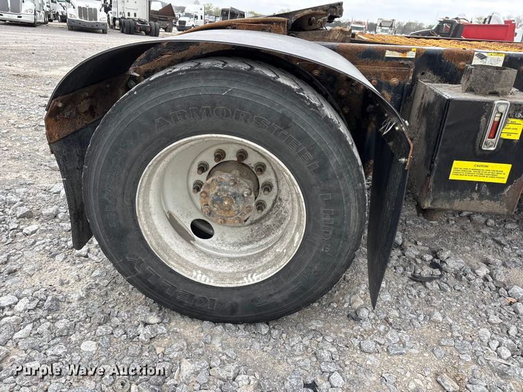 image for item YA2524 2016 Capacity yard truck