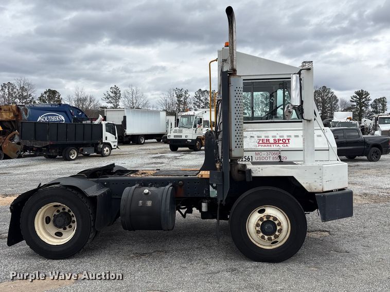 image for item YA2529 2002 Kalmar Ottawa 30 yard truck
