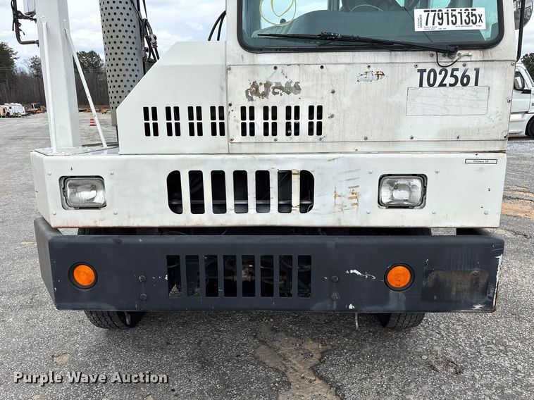 image for item YA2529 2002 Kalmar Ottawa 30 yard truck