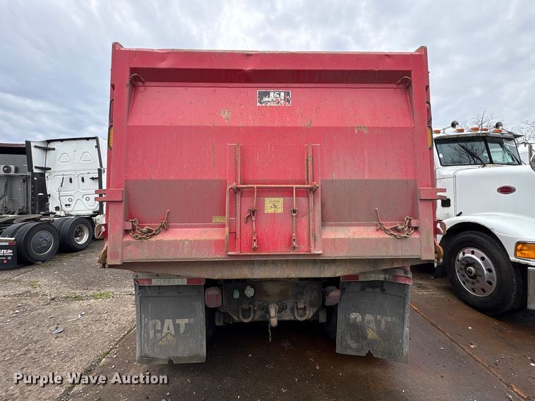 image for item YA2582 2016 Caterpillar CT660 dump truck