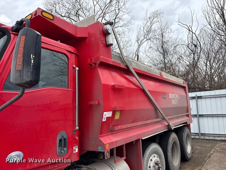 image for item YA2582 2016 Caterpillar CT660 dump truck