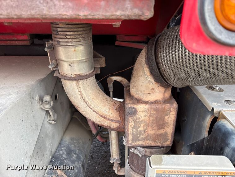 image for item YA2582 2016 Caterpillar CT660 dump truck