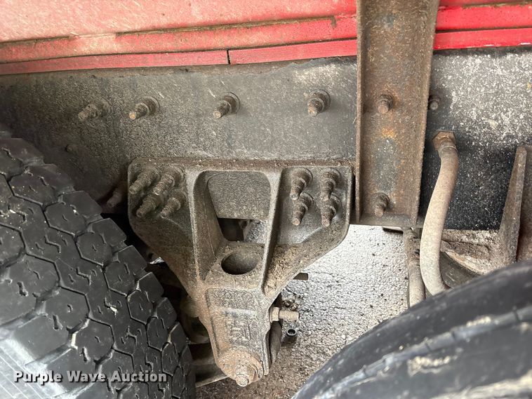 image for item YA2582 2016 Caterpillar CT660 dump truck