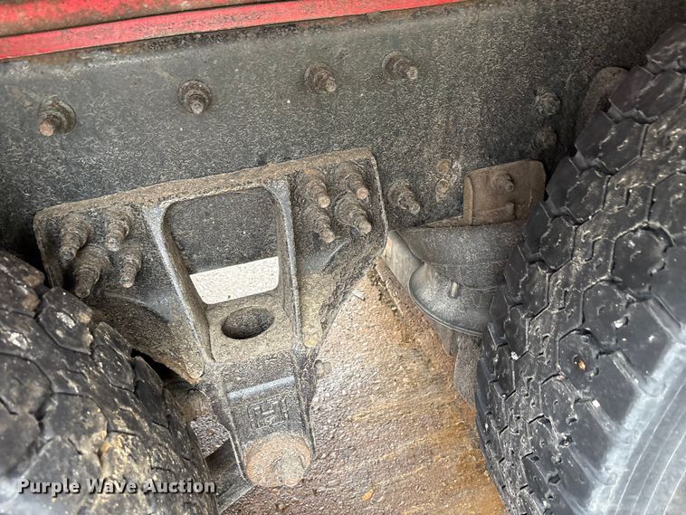 image for item YA2582 2016 Caterpillar CT660 dump truck