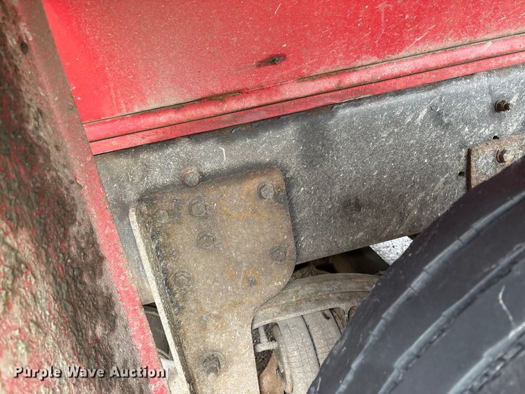 image for item YA2582 2016 Caterpillar CT660 dump truck