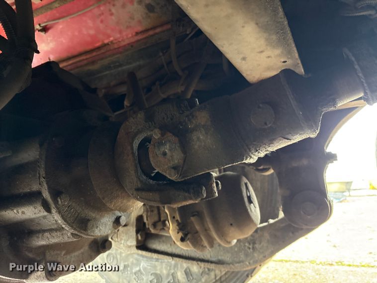 image for item YA2582 2016 Caterpillar CT660 dump truck