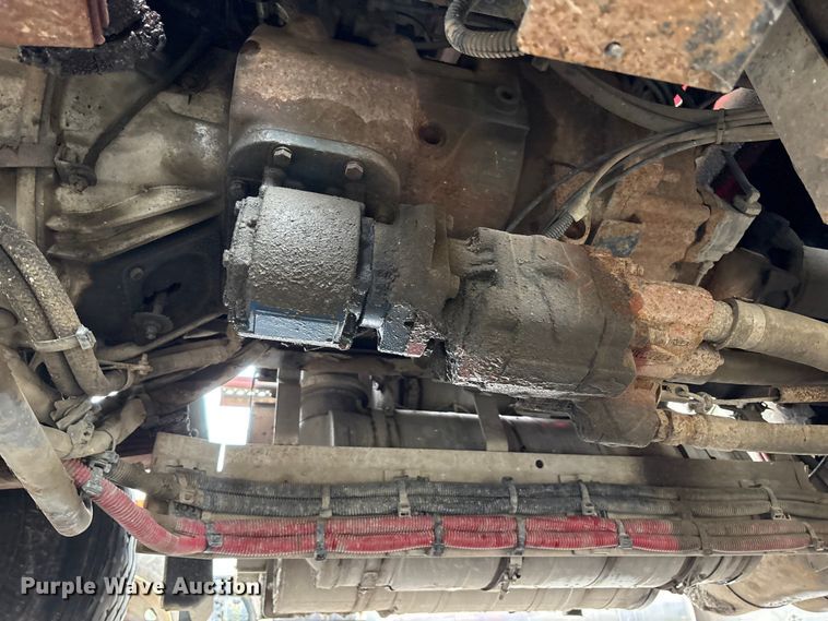 image for item YA2582 2016 Caterpillar CT660 dump truck