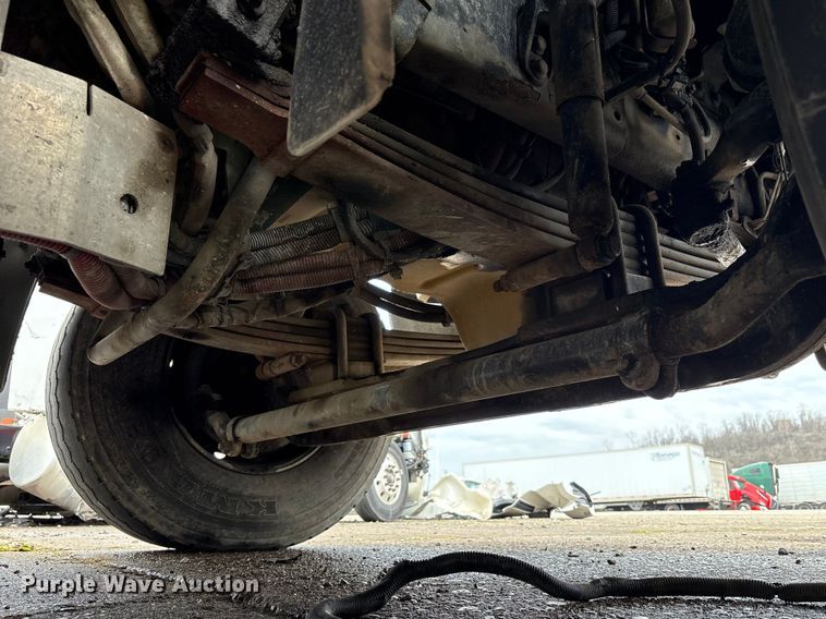 image for item YA2582 2016 Caterpillar CT660 dump truck