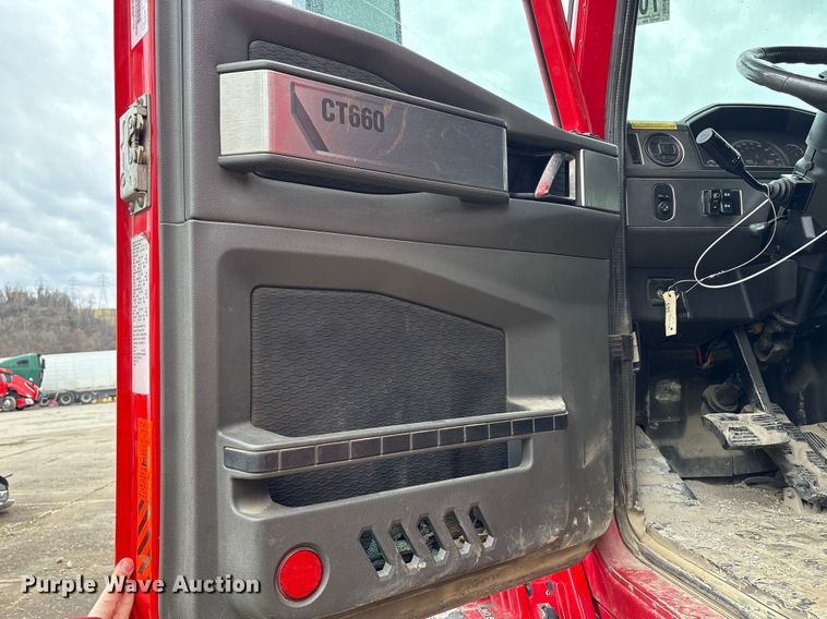 image for item YA2582 2016 Caterpillar CT660 dump truck