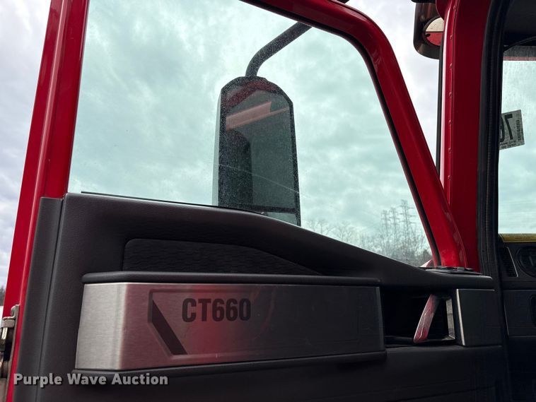 image for item YA2582 2016 Caterpillar CT660 dump truck