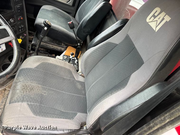 image for item YA2582 2016 Caterpillar CT660 dump truck