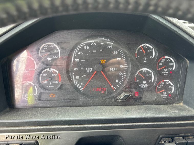 image for item YA2582 2016 Caterpillar CT660 dump truck