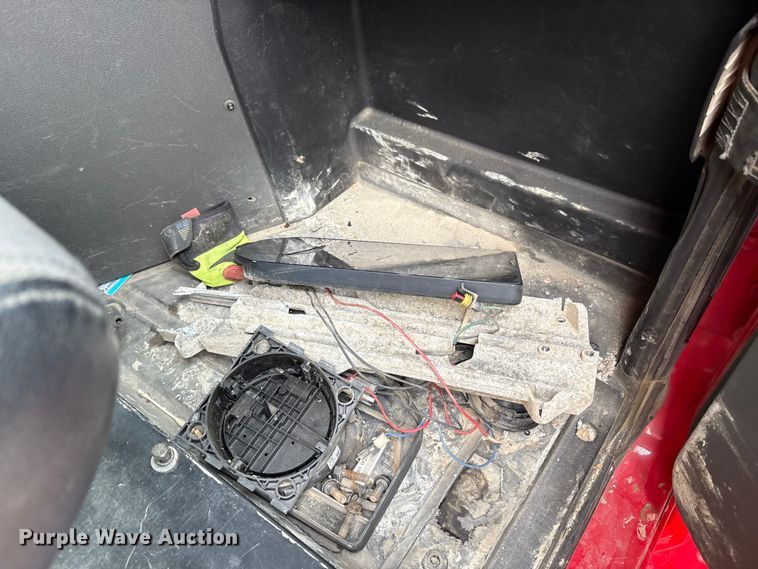 image for item YA2582 2016 Caterpillar CT660 dump truck