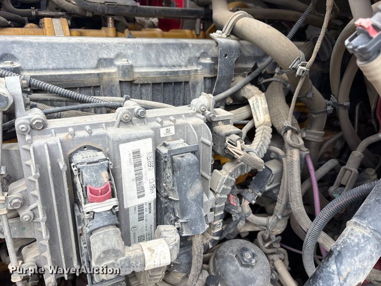 image for item YA2582 2016 Caterpillar CT660 dump truck