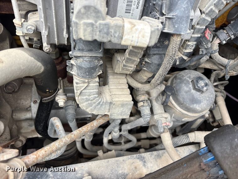 image for item YA2582 2016 Caterpillar CT660 dump truck