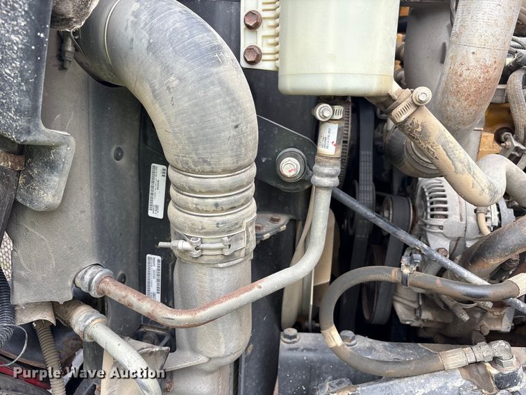 image for item YA2582 2016 Caterpillar CT660 dump truck