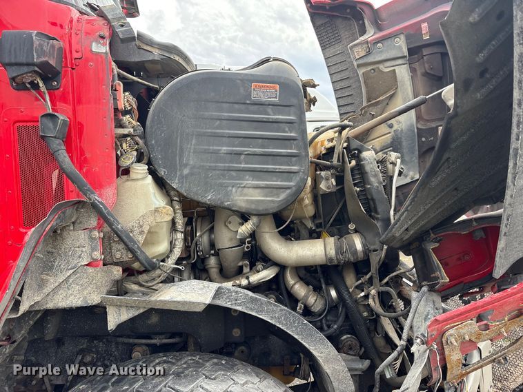 image for item YA2582 2016 Caterpillar CT660 dump truck