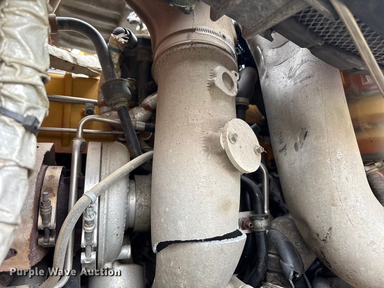 image for item YA2582 2016 Caterpillar CT660 dump truck