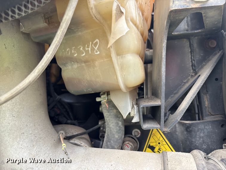 image for item YA2582 2016 Caterpillar CT660 dump truck