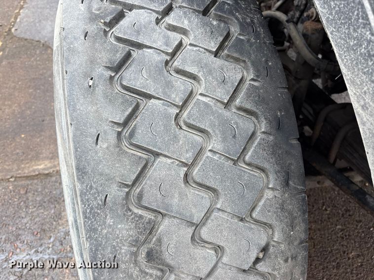 image for item YA2582 2016 Caterpillar CT660 dump truck