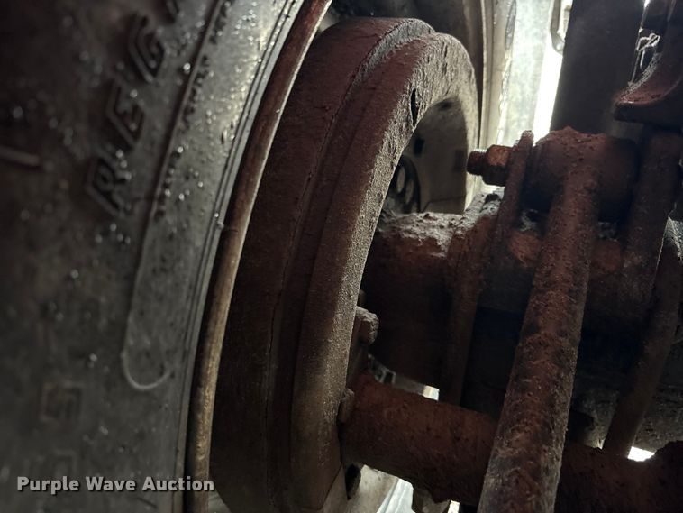 image for item YA2582 2016 Caterpillar CT660 dump truck