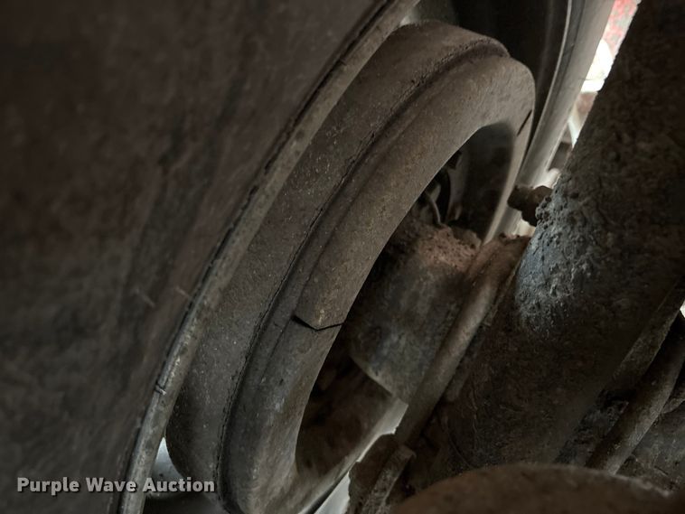 image for item YA2582 2016 Caterpillar CT660 dump truck