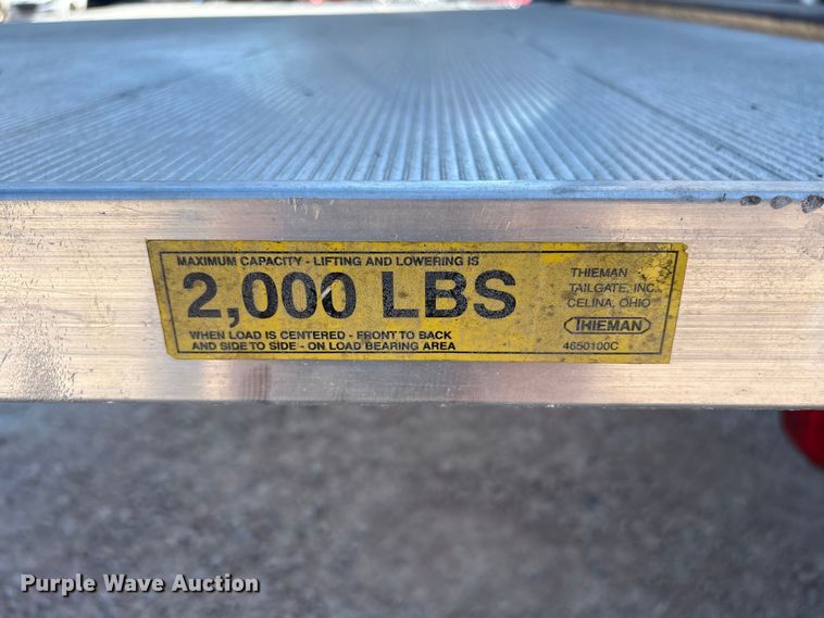 image for item YA2589 2019 Freightliner Business Class M2 box truck