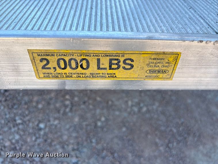 image for item YA2589 2019 Freightliner Business Class M2 box truck