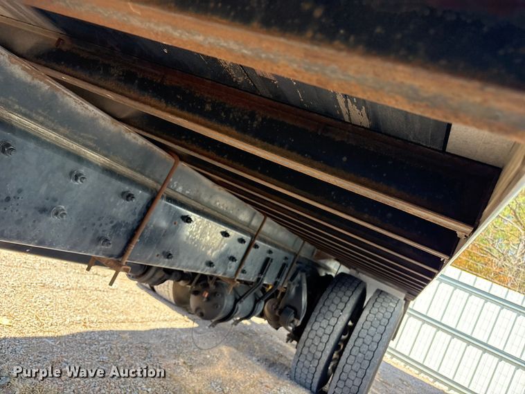 image for item YA2589 2019 Freightliner Business Class M2 box truck