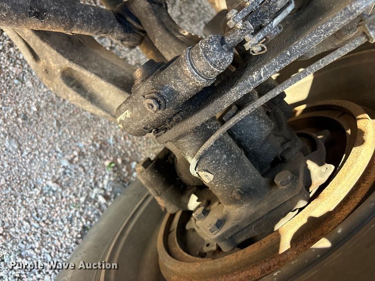 image for item YA2589 2019 Freightliner Business Class M2 box truck