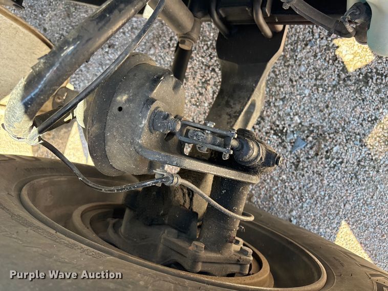 image for item YA2589 2019 Freightliner Business Class M2 box truck