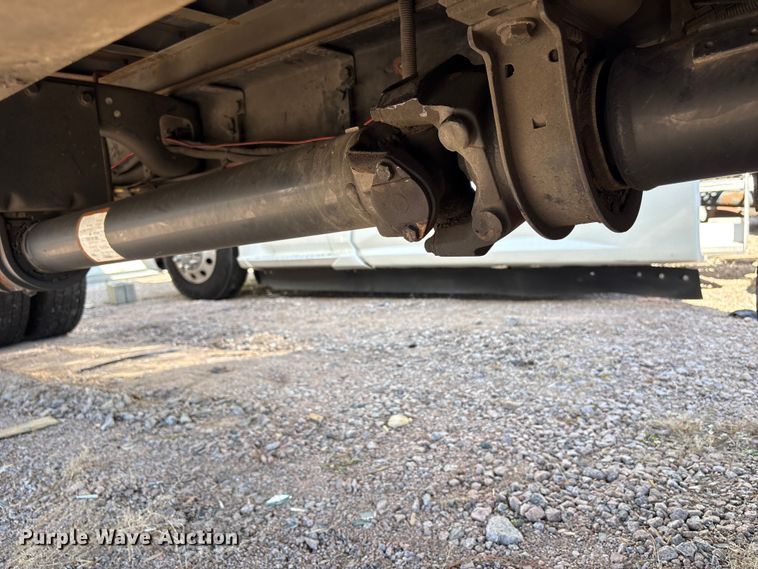 image for item YA2589 2019 Freightliner Business Class M2 box truck