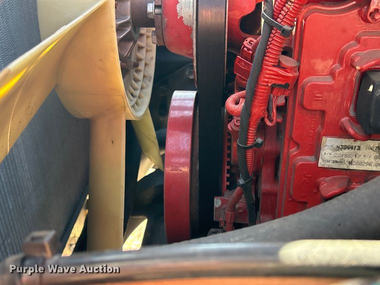 image for item YA2589 2019 Freightliner Business Class M2 box truck