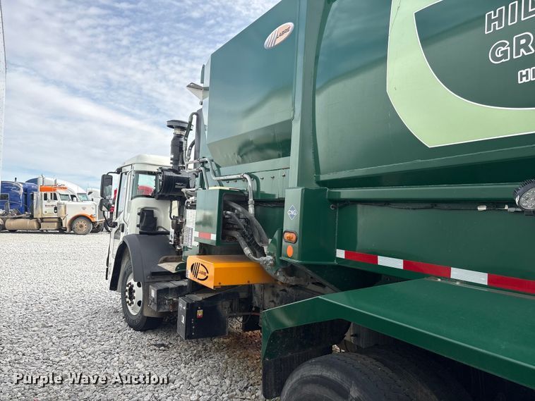 image for item YA2676 2023 Mack LR refuse truck