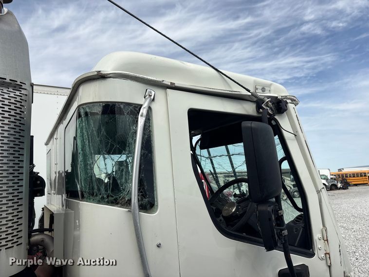 image for item YA2676 2023 Mack LR refuse truck