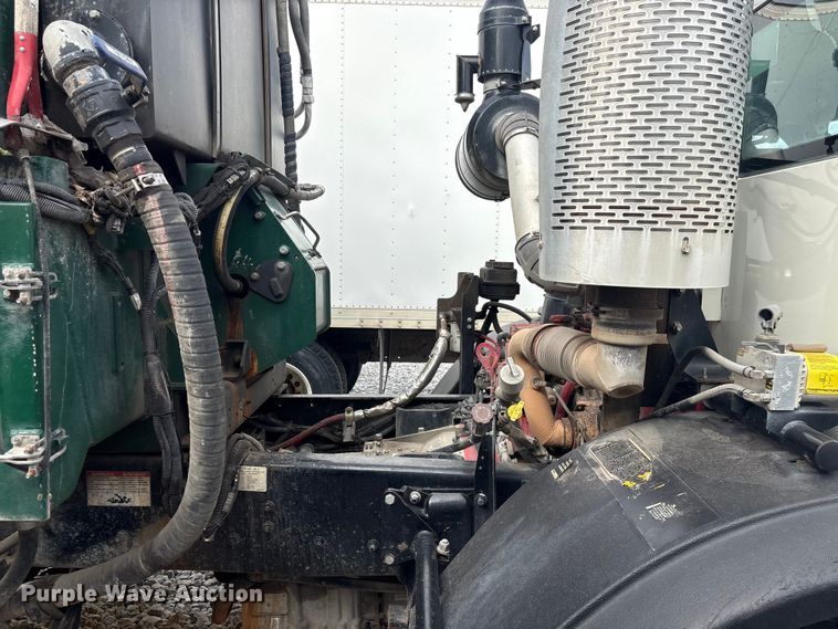 image for item YA2676 2023 Mack LR refuse truck