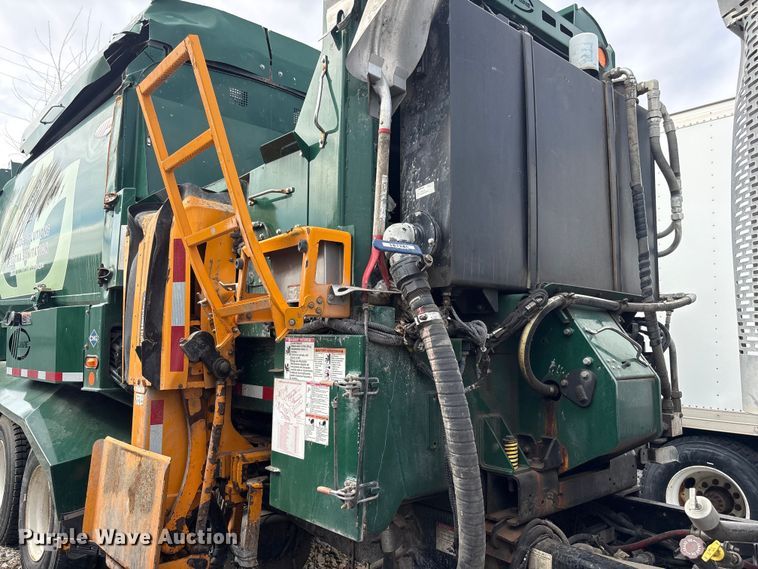 image for item YA2676 2023 Mack LR refuse truck