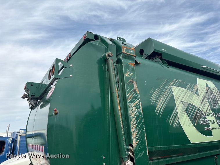 image for item YA2676 2023 Mack LR refuse truck