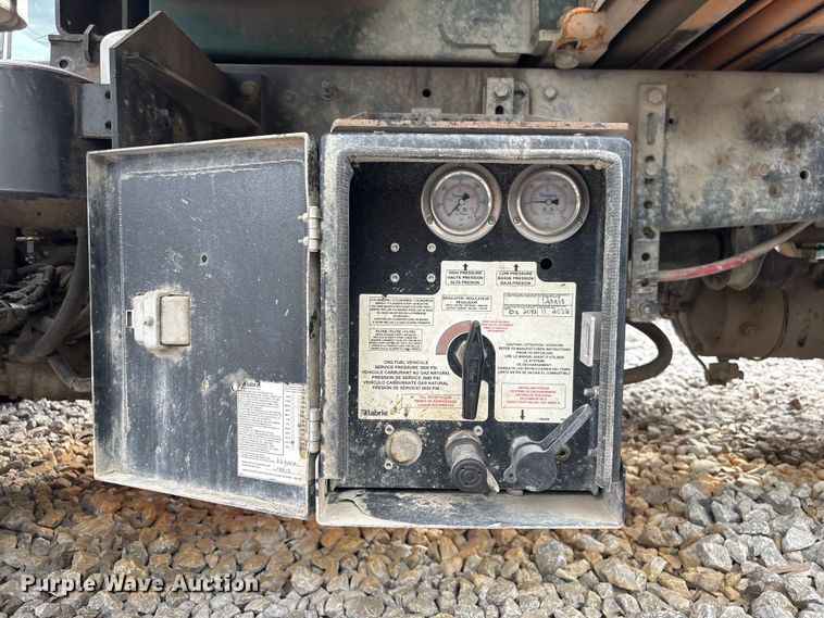 image for item YA2676 2023 Mack LR refuse truck