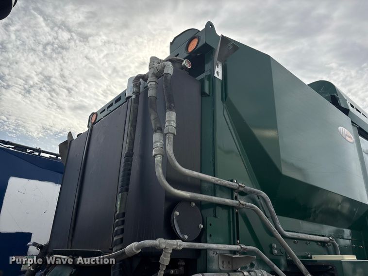 image for item YA2676 2023 Mack LR refuse truck