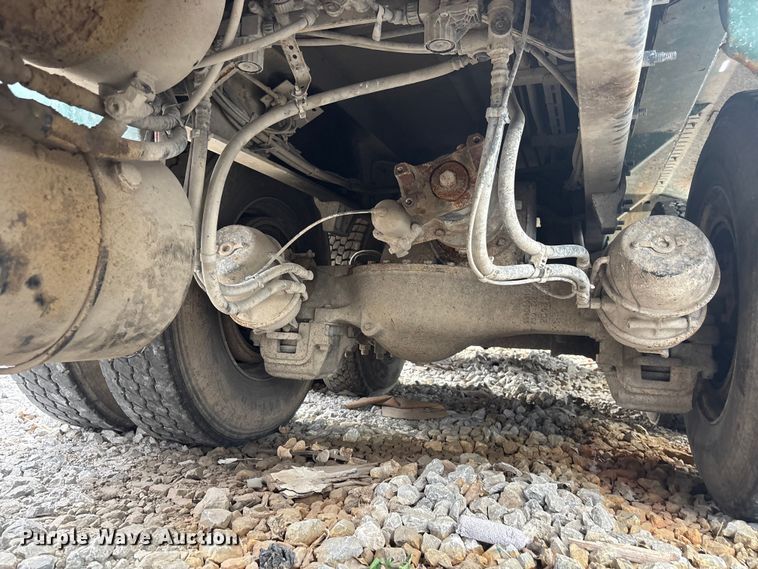 image for item YA2676 2023 Mack LR refuse truck